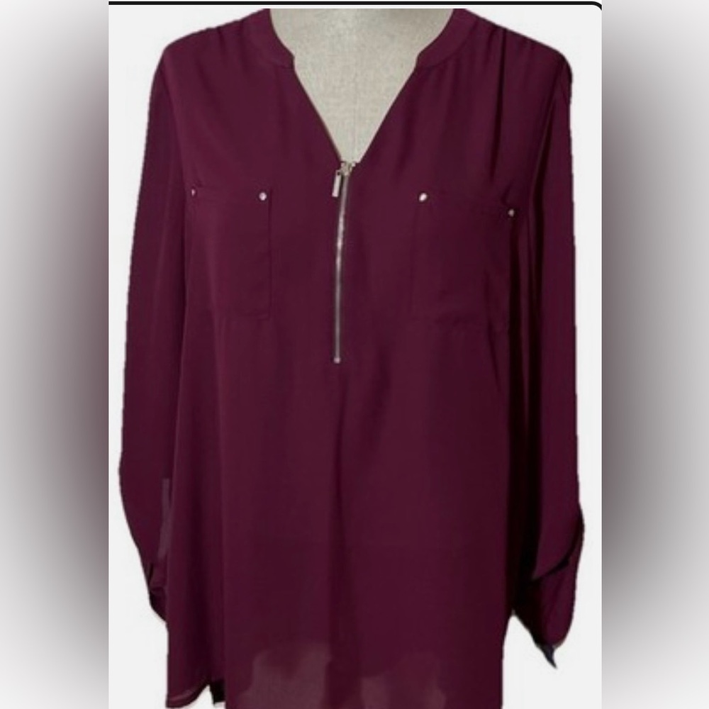 Apt. 9 Burgundy Blouse with Zipper and V neck. Adjustable Sleeve Length. Size S